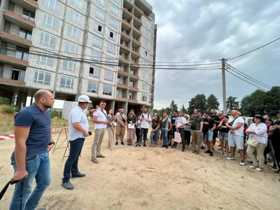 Зустріч забудовника з інвесторами 20-23 будинків ЖК Синергія Сіті: відповіді на запитання