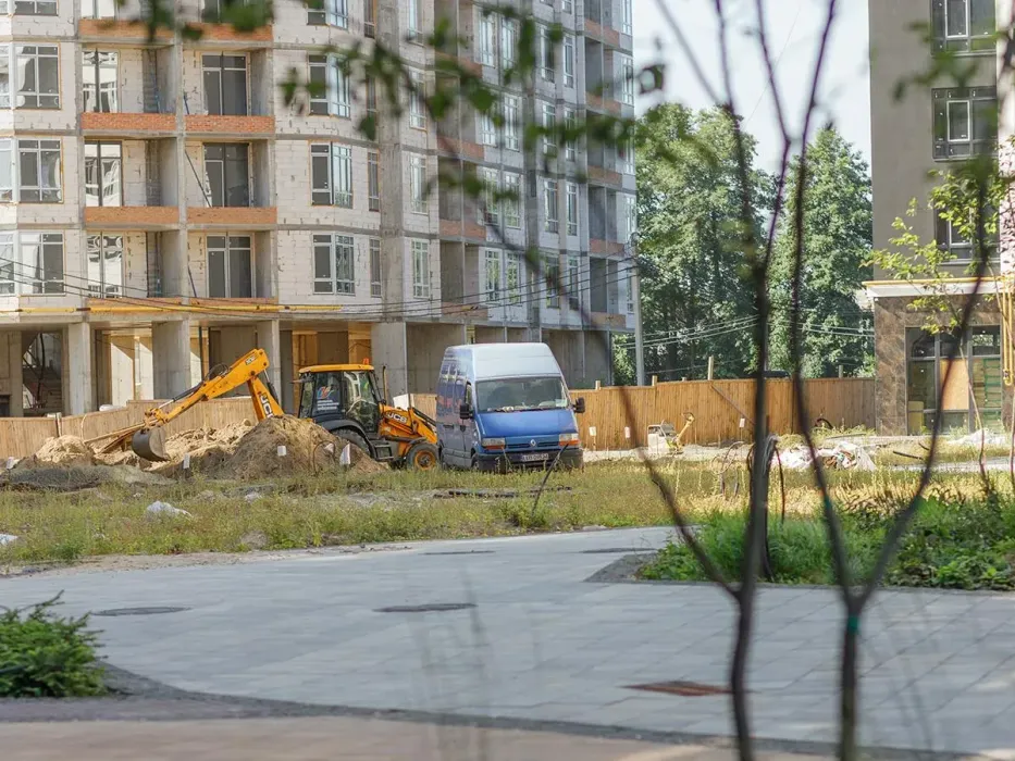 Благоустрій в Синергія Сіті: як дбати про комфорт мешканців навіть під час війни