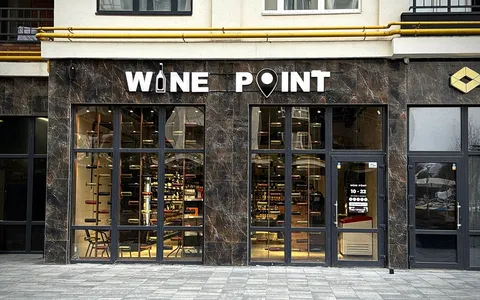 В Синергия Сити открылся винный магазин сети "Wine Point"
