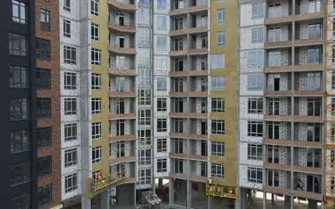 Старт фасадных работ! Утепляем 10-ю секцию ЖК Синергия Сити минватой высокого качества