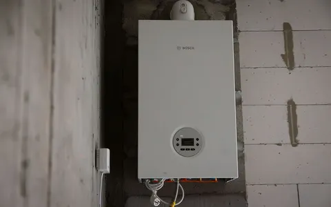 Установка газовых котлов Bosch в 31 доме Синергия Сити