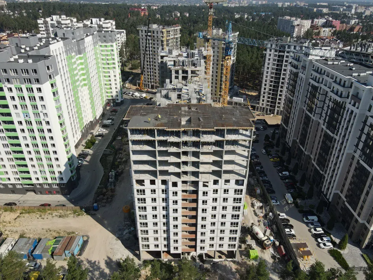 Щомісячний фотозвіт з будмайданчиків Будівельної групи Синергія - 5