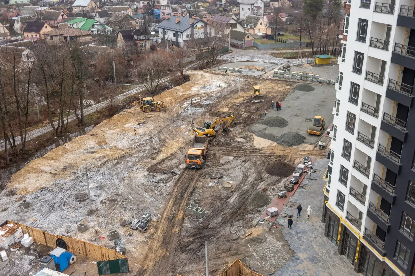 В ЖК Синергія Сіті продовжуємо облаштування паркувального майданчика - 4